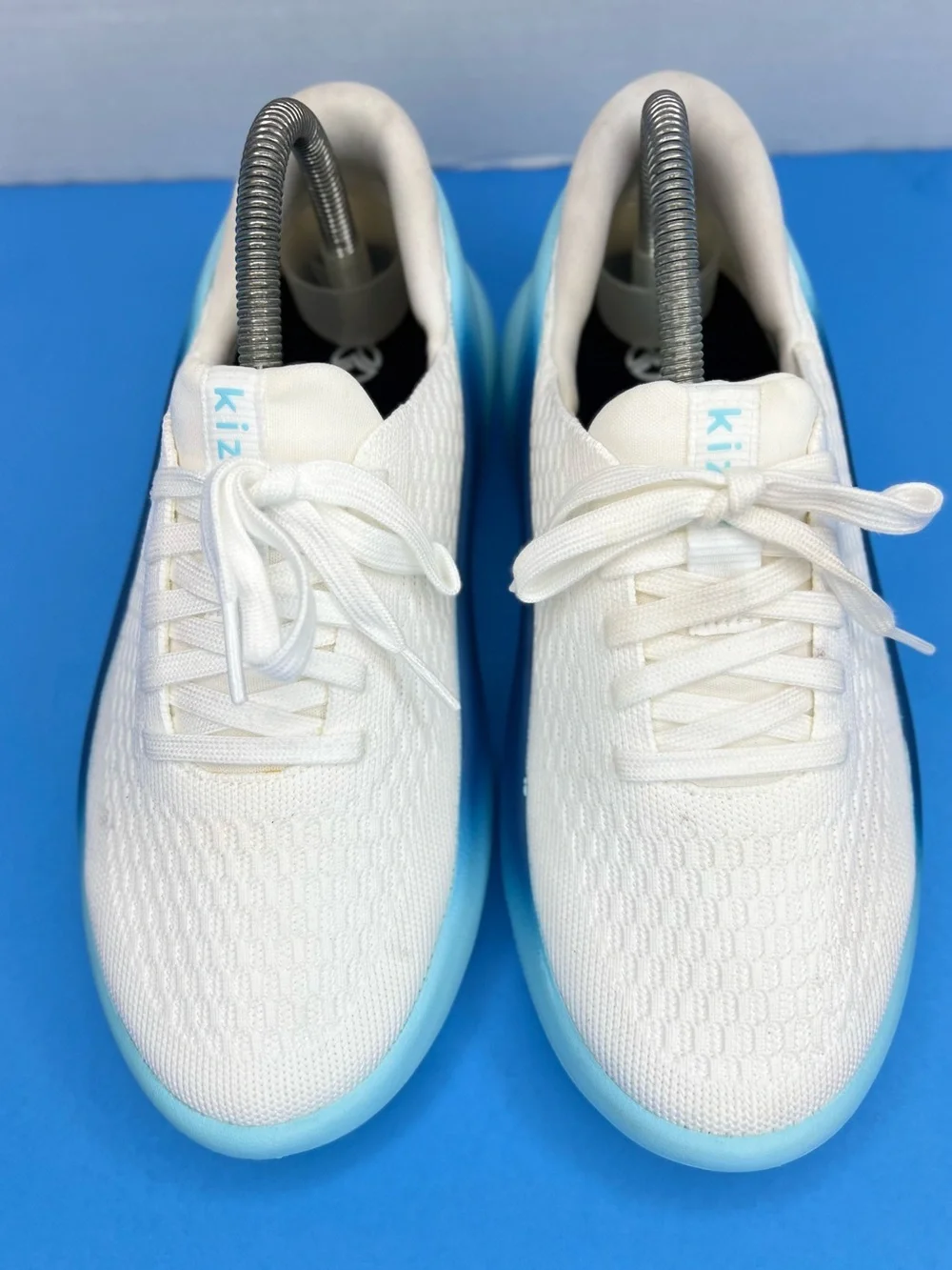 Kizik Roamer Womens Hands Free Sneakers White/Glacier Sz 6.5M XLNT Condition